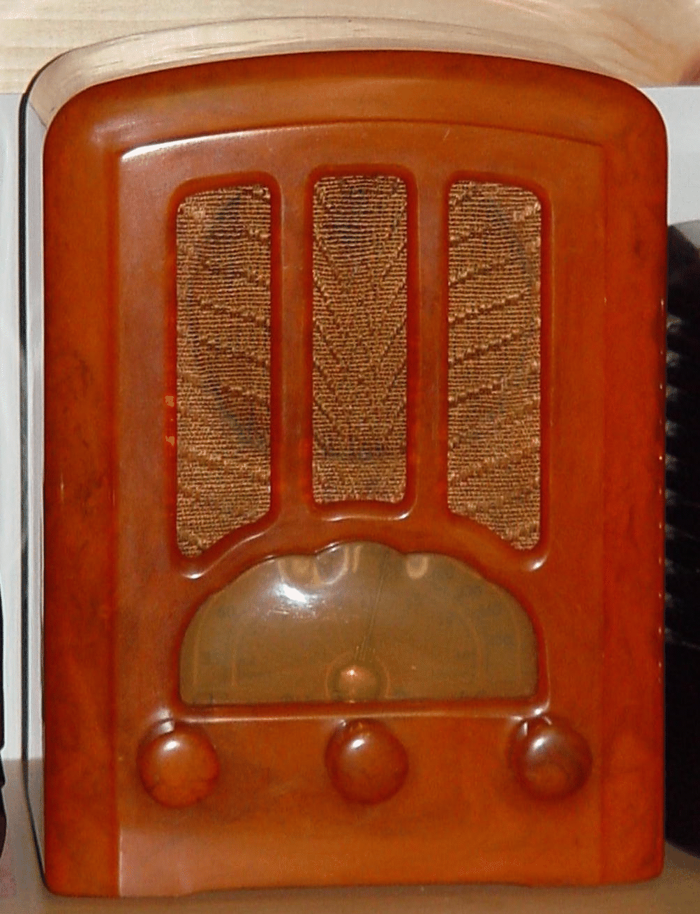 Emerson AU-190 (1938)