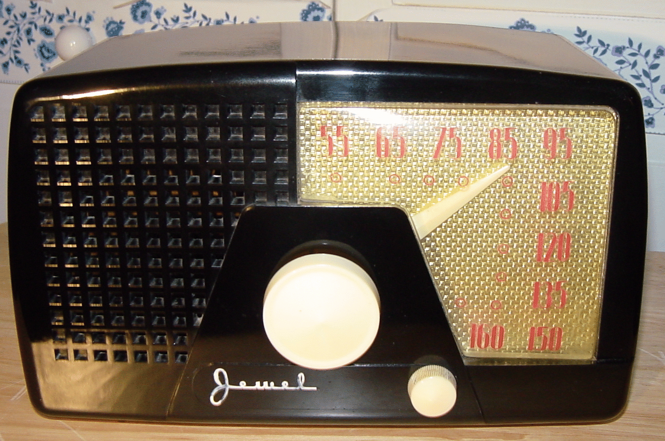 Jewel 956