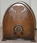 Gloritone 99A Cathedral Radio (1931)