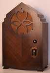 Gloritone 27 Tombstone Radio (1930)