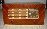 Philco 48-214 Table Radio (1948)