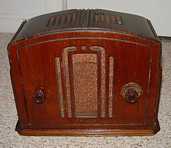 Philco Model 57C Compact Radio (1933)
