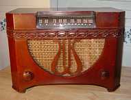 Stromberg Carlson 1101HM Table Radio (1946)