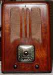 Zenith 5-R-135 (5R135) Tombstone Radio (1937)