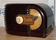 Zenith 6-D-311 (6D311) Bakelite Table Radio (1939)