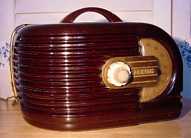 Zenith 6-D-315 (6D315) Bakelite Table Radio (1939)