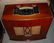 Zenith 6-S-646 (6S646) Chairside Radio (1942)