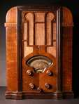 Atwater Kent Model 447 Tombstone Radio (1934)