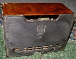 Emerson Catalin Radio Model 520