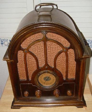 GE K-64 Cathedral Radio (1933)