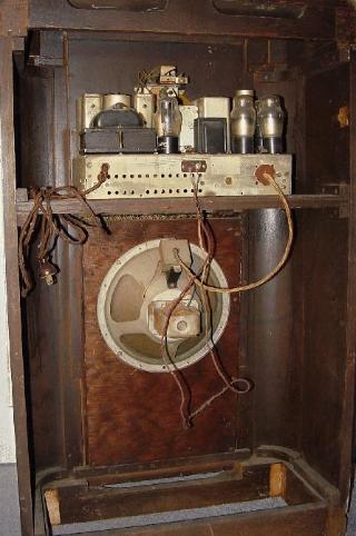 Philco 650X Console Radio Rear View (1936)