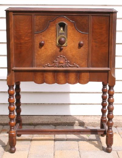 Philco Model 76 Console (1929)