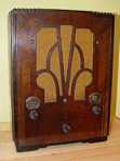 Atwater Kent Model 854 Tombstone Radio (1935)