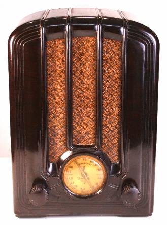 Emerson Model AD-108 in Brown Bakelite (1937)