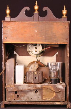 Philco Model 551 Colonial Clock Radio Rear View (1932)