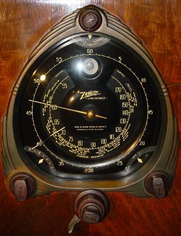 Zenith 12-S-267 Console Radio Dial Close-Up