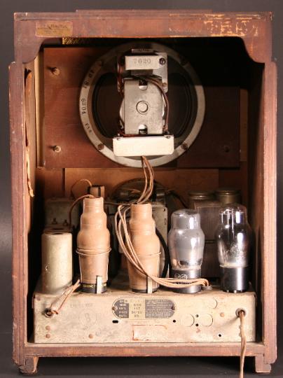 Zenith 809 Tombstone Radio Rear View (1935)